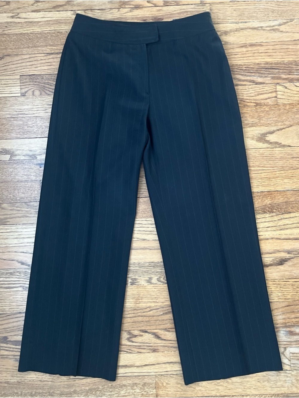 Burberry Black Pinstripe Wool Dress Pants Women Size 8 100% Wool Made In Italy